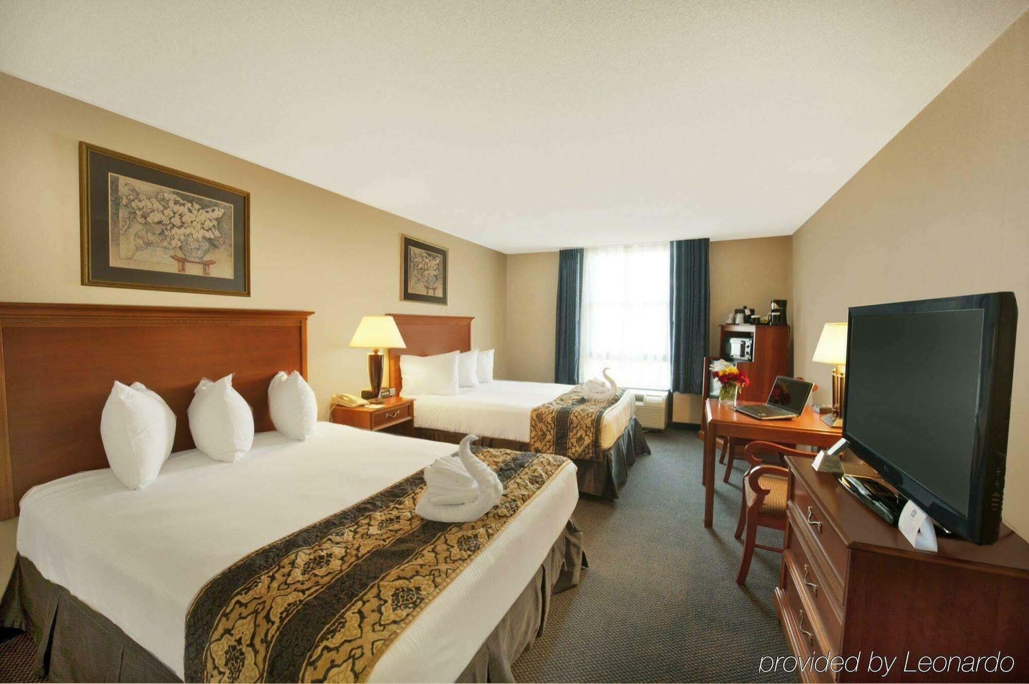 Best Western Potomac Mills Woodbridge Room photo